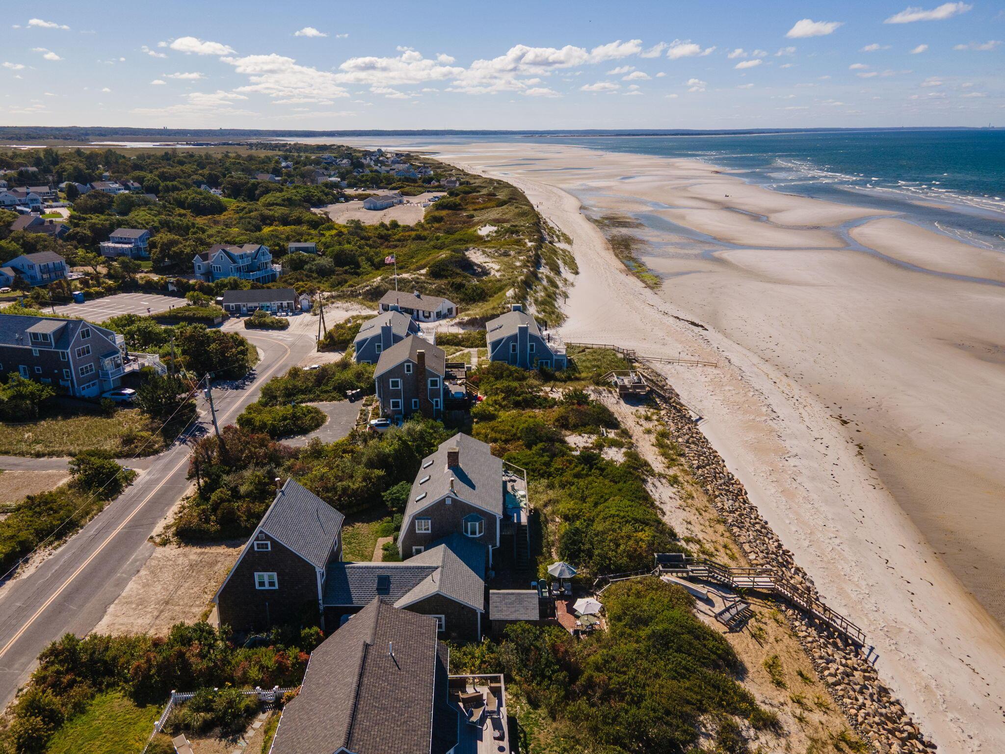 Image 2: 39-web-or-mls-156-shore-dr