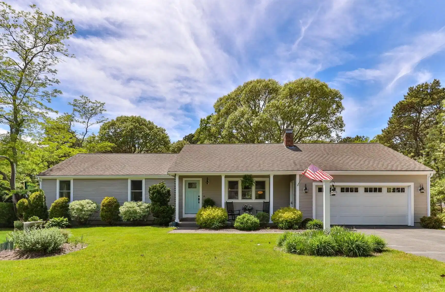 Image 1: 2-web-or-mls-47-country-ln
