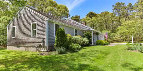Image 3: 3-web-or-mls-47-country-ln