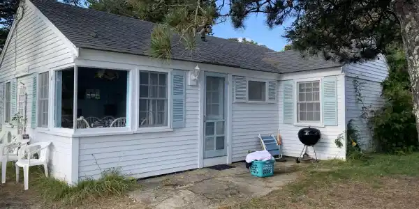 260 Kendrick Avenue Unit 4