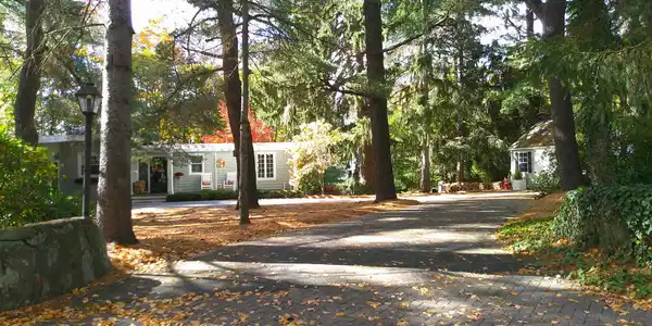 21 Brackenbury Lane