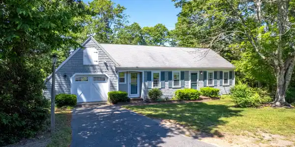 32 Indian Field Drive