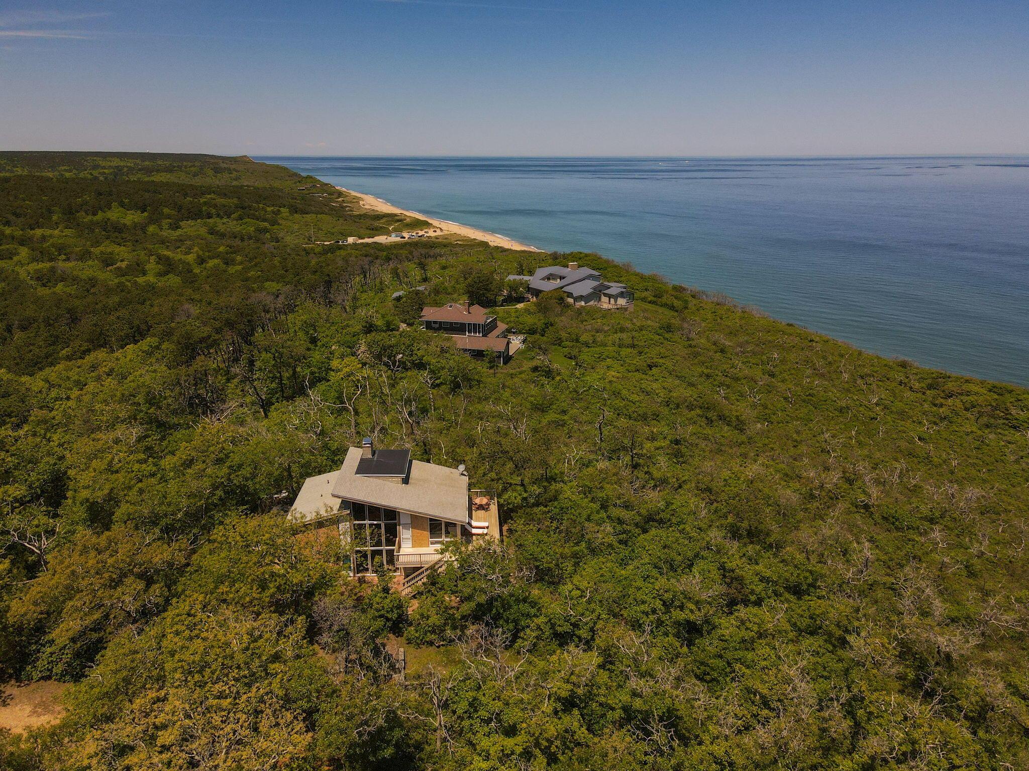 Image 1: 101-web-or-mls-135-newcomb-hollow-rd