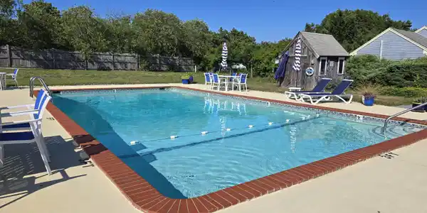 Image 2: pool