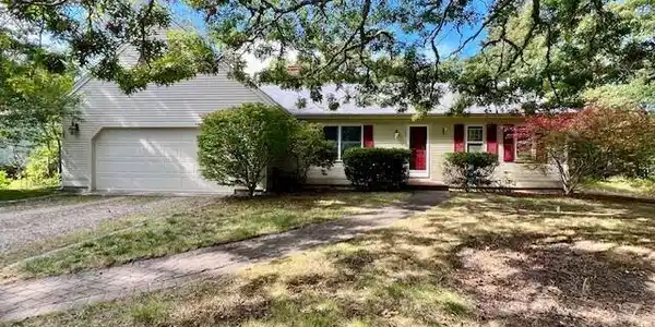 16 Commons Way