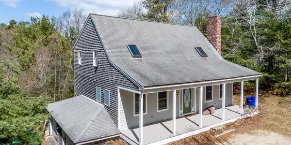 21 Clay Pond Road