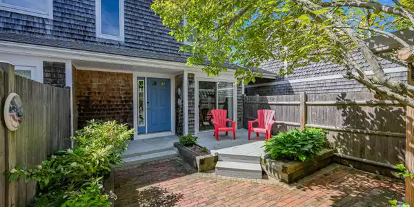 1 Belmont Road Unit TH18