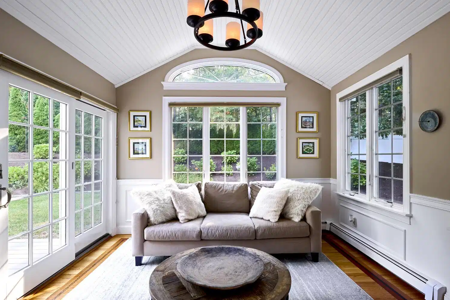 Image 1: Sunroom