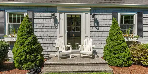 Image 2: 4-web-or-mls-23-swift-ave