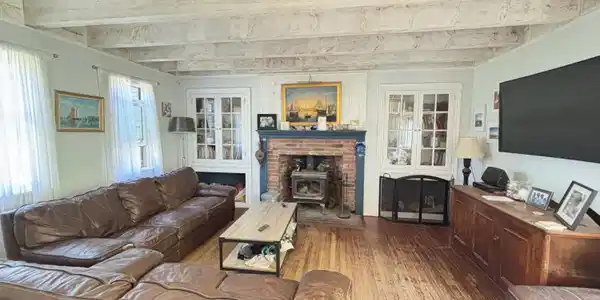 Image 3: 2