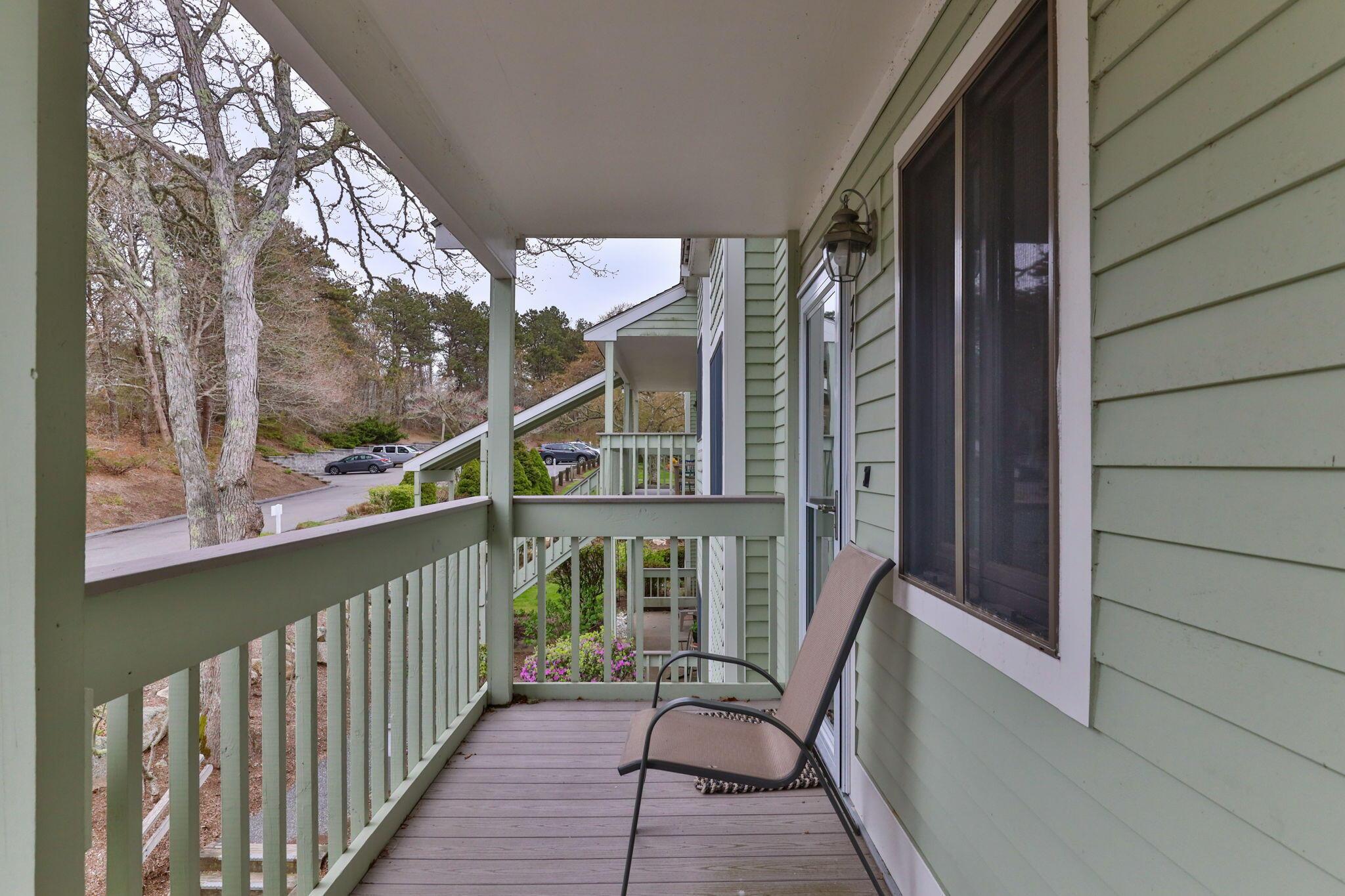 Image 2: 6-web-or-mls-77-chilton-ln
