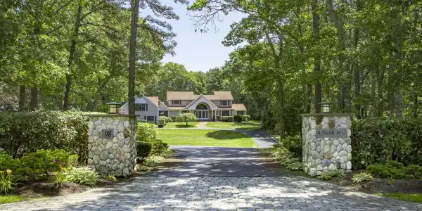 98 Bunker Hill Road