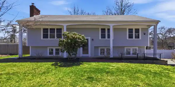 147 Bristol Avenue