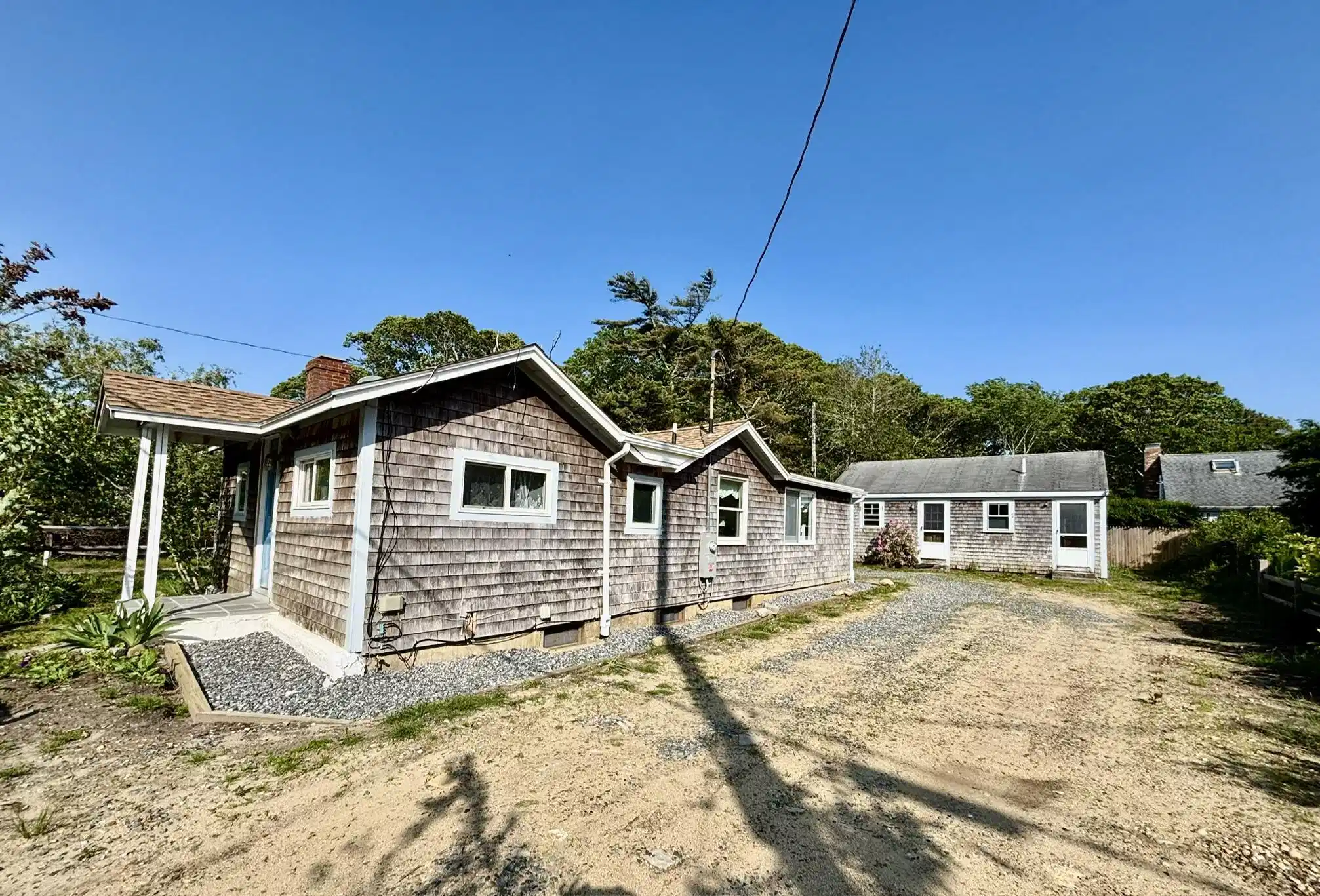 Image 1: yard2