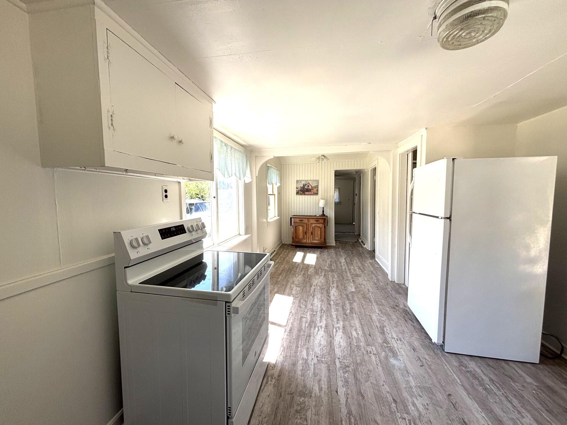 Image 3: kitch