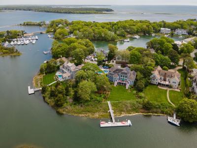 8 Bowsprit Point