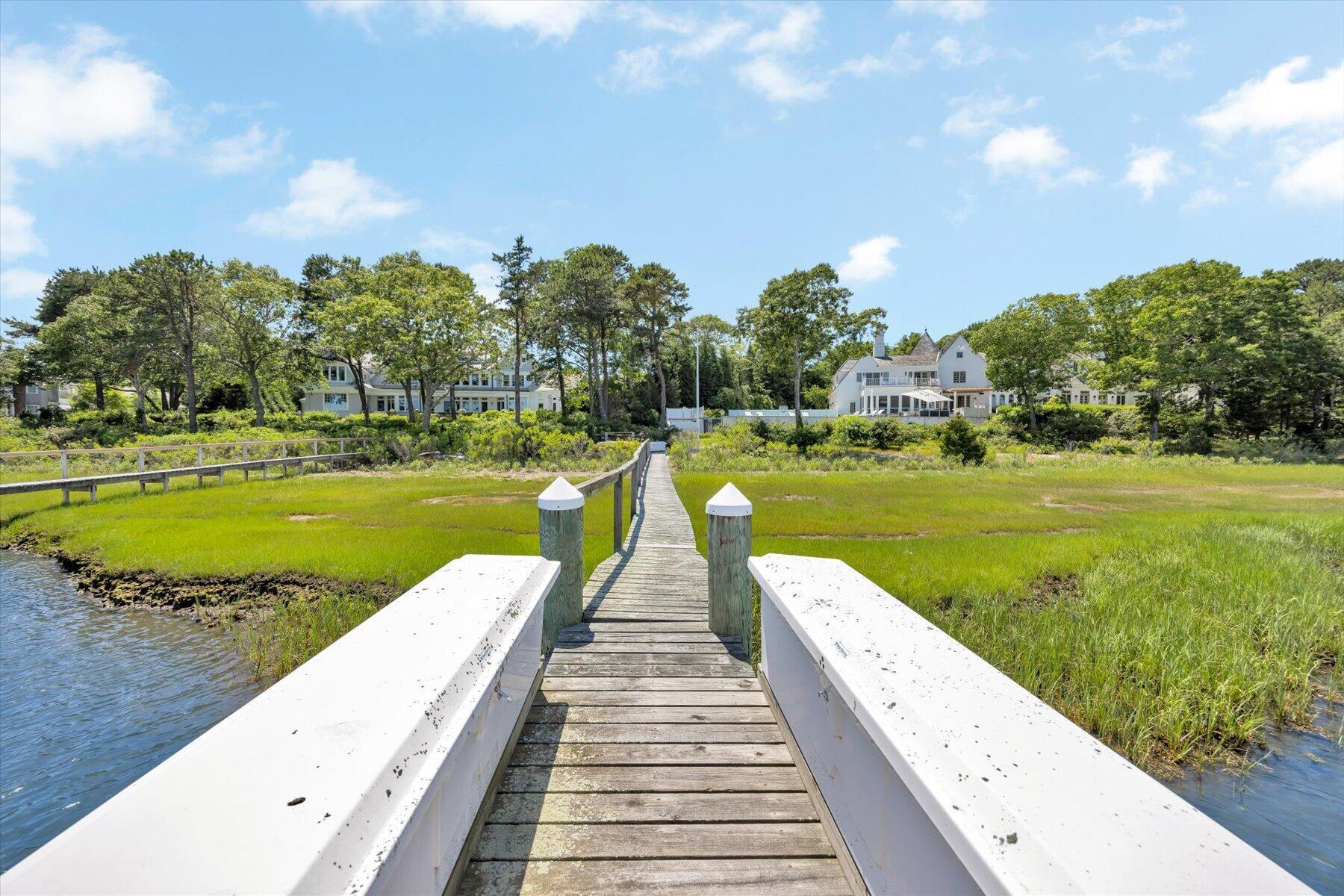 Image 4: Deep Water Dock