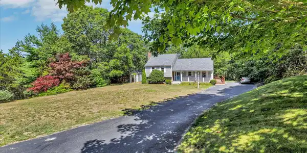 25 Great Woods Road