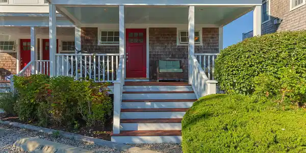 Image 4: 5-web-or-mls-21-bradford-street-ext