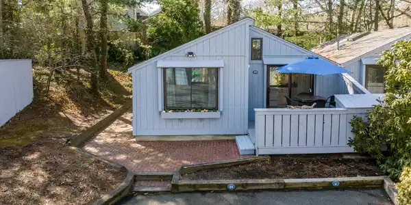 251 Shore Drive UNIT D1
