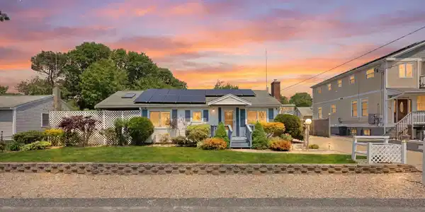 12 Winthrop Drive