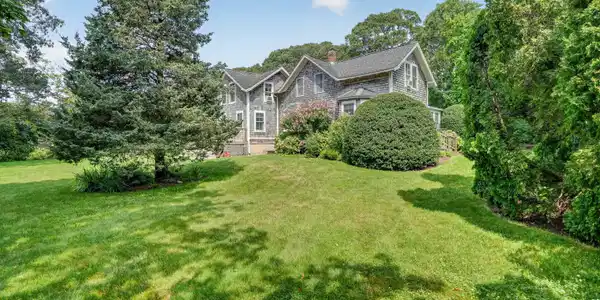 Image 3: 88 Franklin Ave-0001