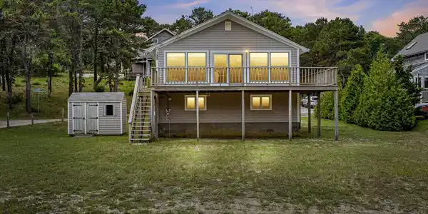 135 Indian Neck Road