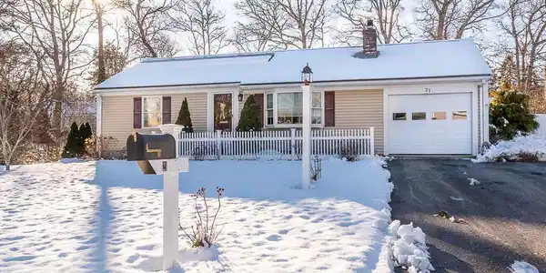 21 Spinning Brook Road