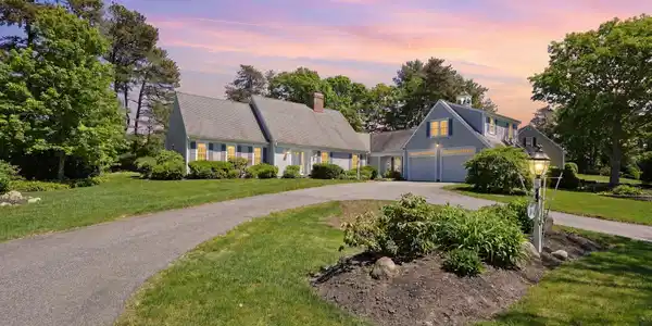 Image 2: 2-web-or-mls-56-shad-bush-cir