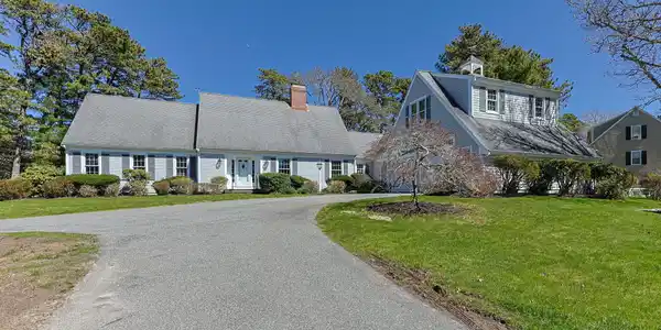 Image 3: 3-web-or-mls-56-shad-bush-cir