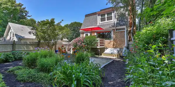 343 Bradford Street