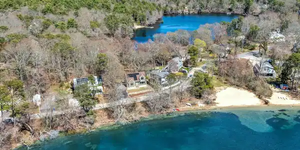121 Pinecrest Beach Drive