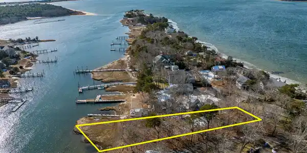 24 Seconsett Point Road