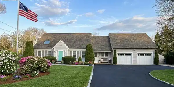 30 Elliott Road