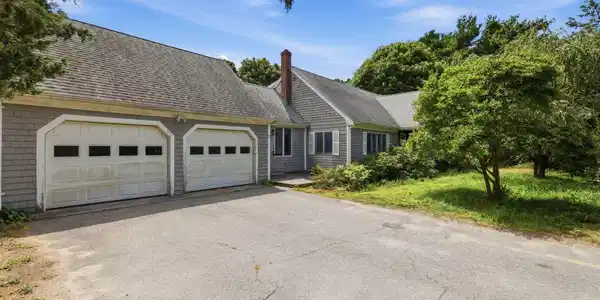 Image 2: 37-web-or-mls-11_Rogia_Rd_Yarmouth_MA_03