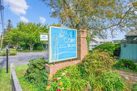 13 S Orleans Road Unit 28C