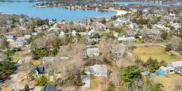 4 Quail Hill Road