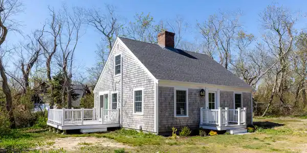 1295 Massasoit Road