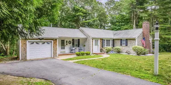 5 Hinckley Circle