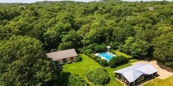 31 Josiah Sachem Way