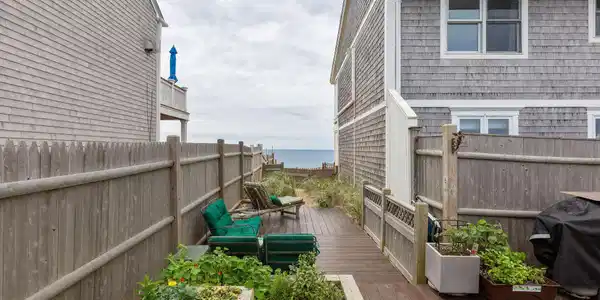 Image 3: 544ShoreRdU9-13