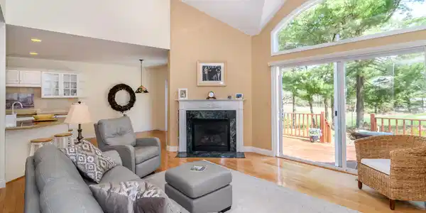 Image 4: 26 Living B_WEB (1)