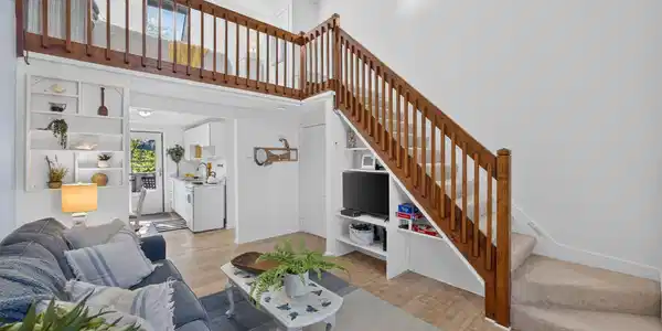Image 4: Sea St living combo