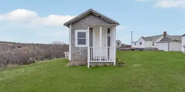 321 Shore Road UNIT 16s