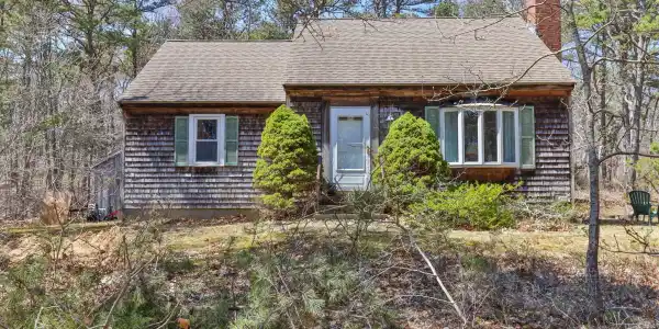 25 Whitman Lane
