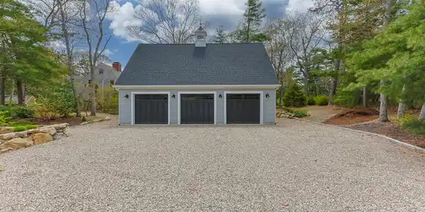 Image 3: 3-web-or-mls-201-scraggy-neck-rd
