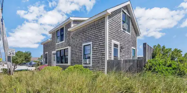 503 Shore Road Unit 19
