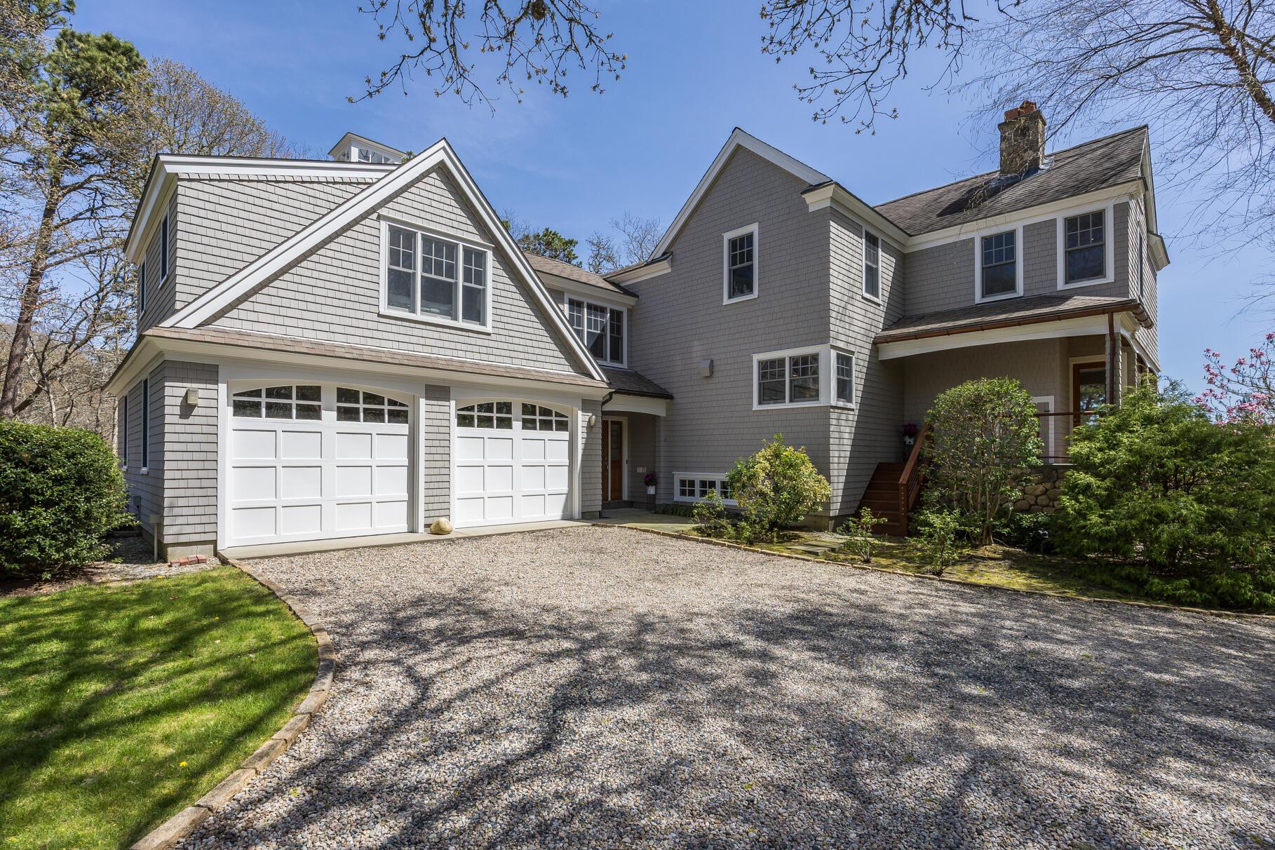 Image 2: 32 Arey's Lane | Orleans