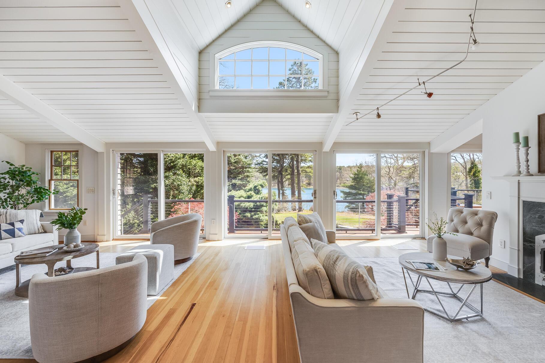 Image 3: 32 Arey's Lane | Orleans