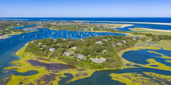 Image 2: DJI_20250827033924_0535_D